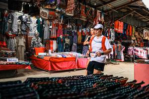 BIB: 
                            <button type="button" onclick="openModal(25558805)" class="btn btn-primary btn-sm float-right btn-popup" data-toggle="modal" data-target=".modal-high-quality">
                        <i class="fas fa-shopping-cart"></i> Add to Cart
                    </button>
                                            <button type="button" onclick="isThisMe(25558805, true)" class="btn btn-success btn-sm float-right btn-popup btn-isme hidden" data-toggle="tooltip" data-placement="bottom" title="นี่คือรูปของคุณใช่ไหม คลิกที่นี่เพื่อเอาเข้าอัลบั้ม">
                        <i class="fas fa-plus"></i> Add to album
                    </button>
                    <button type="button" onclick="isThisMe(25558805, false)" class="btn btn-warning btn-sm float-right btn-popup btn-isnotme hidden">
                        <i class="fas fa-ban"></i> Remove from album
                    </button>